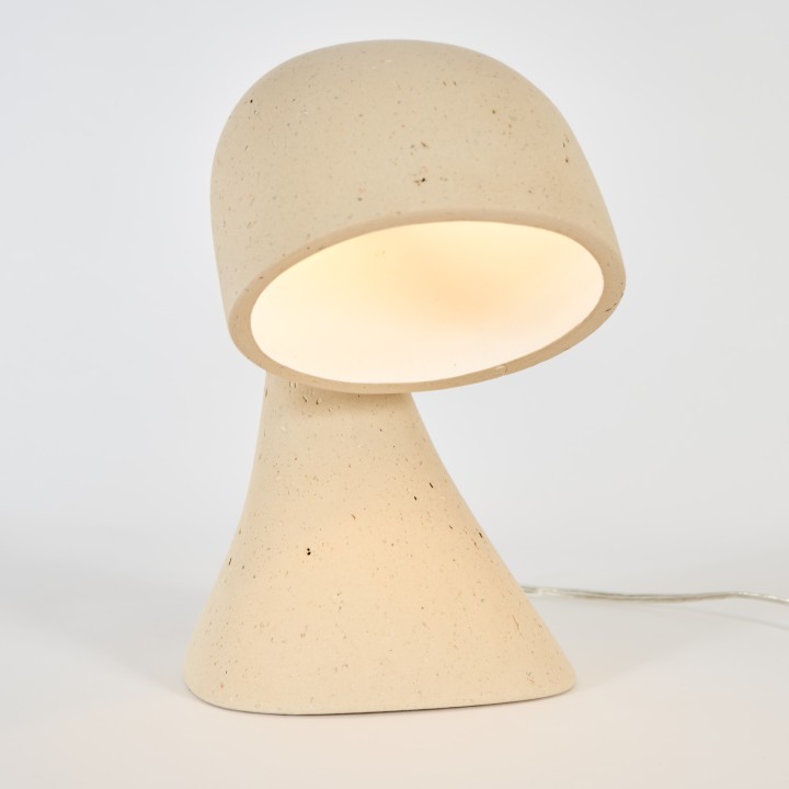 Invider Sista, bedside lamp in recycled paper | Henri Dejeant