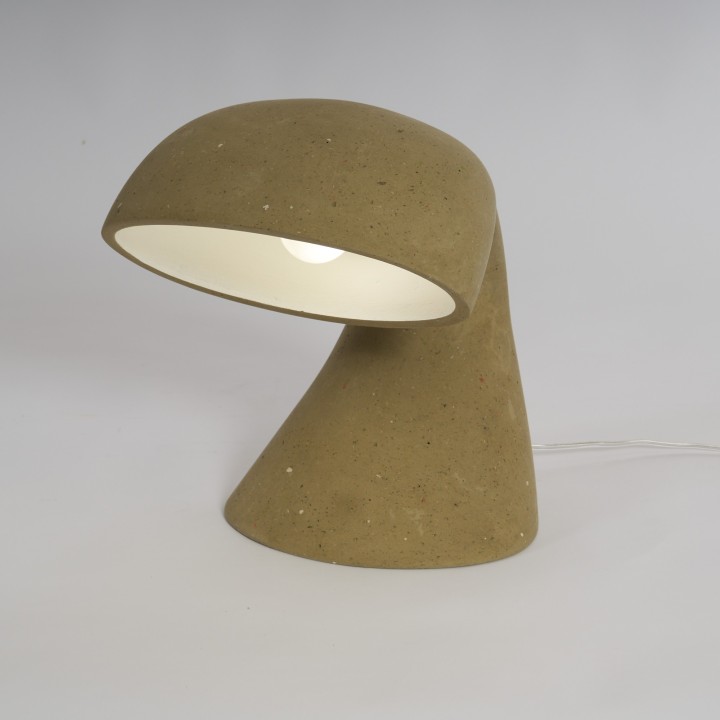 Invider Paps, table lamp in recycled paper | Henri Dejeant