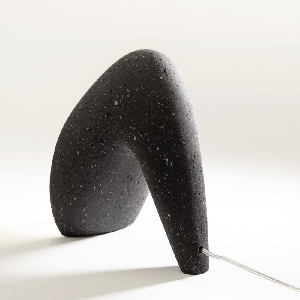 Lampe d'ambiance en papier recyclé, créée à la main dans le Sud de la France