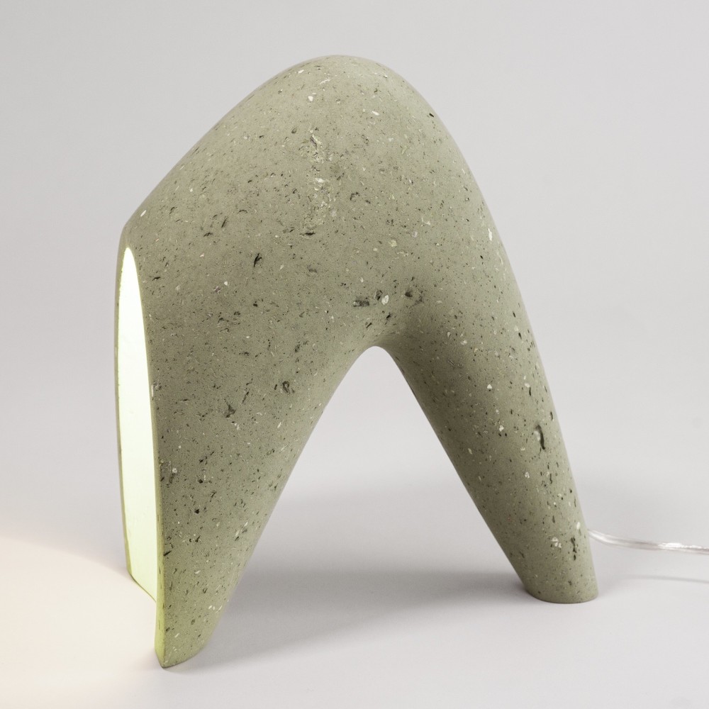 Lampe d'ambiance en papier recyclé, créée à la main dans le Sud de la France