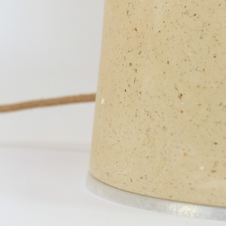 Amba 95, sculptural lamp in recycled paper | Henri Dejeant