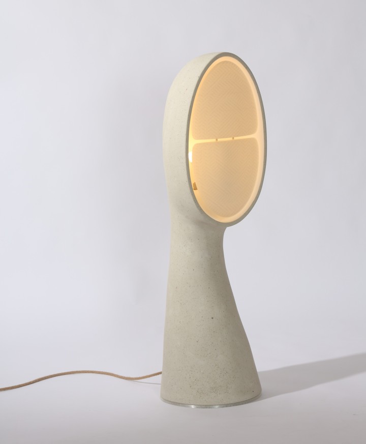 Amba 110, sculptural lamp in recycled paper | Henri Dejeant