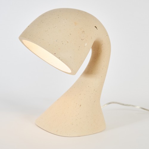 Lampe de chevet au design organique, motif original et éclairage apaisant