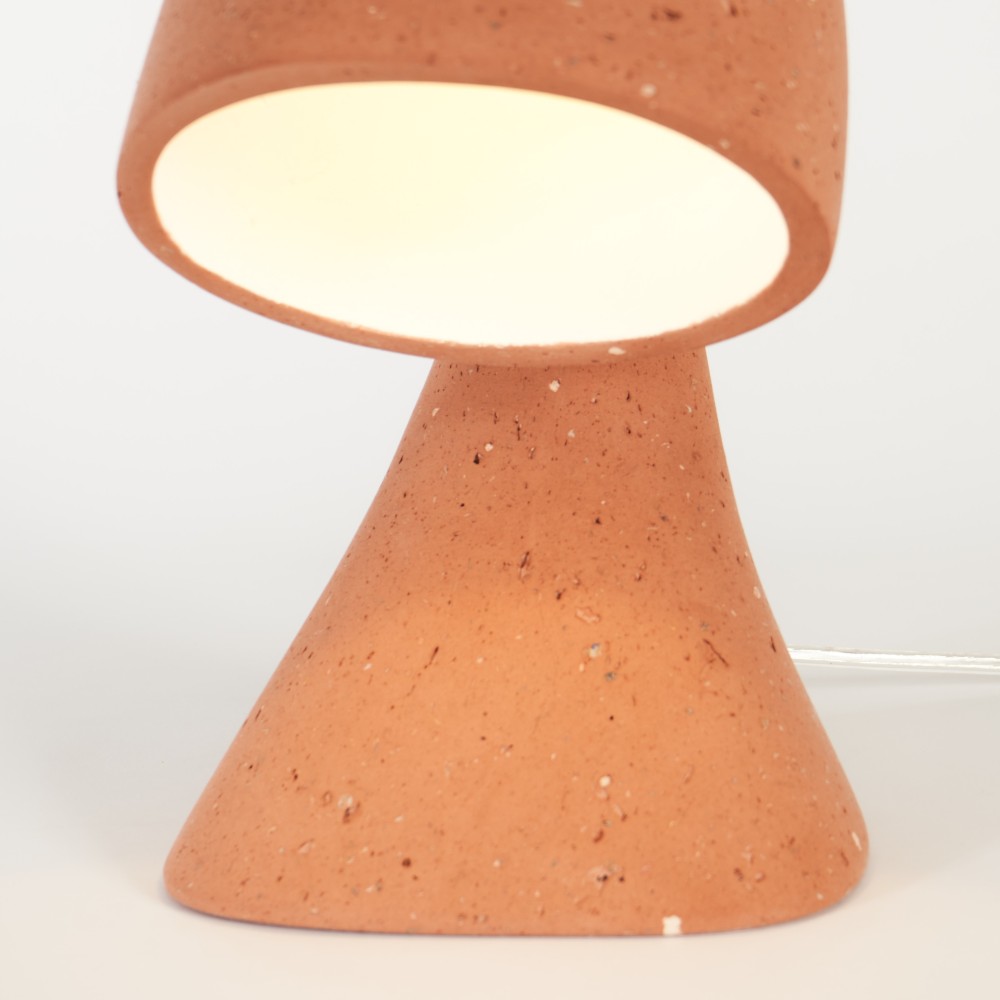 Lampe de chevet organique en papier naturel, pièce artisanale exclusive