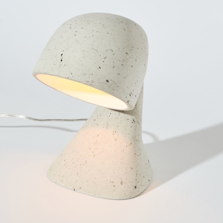 Invider Sista, bedside lamp in recycled paper | Henri Dejeant
