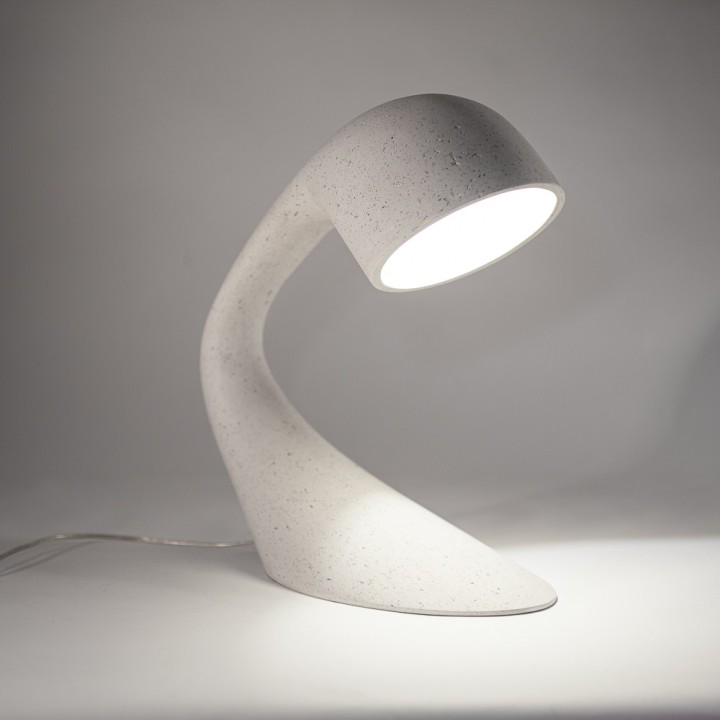 Invider Mom, desk lamp in recycled paper | Henri Dejeant
