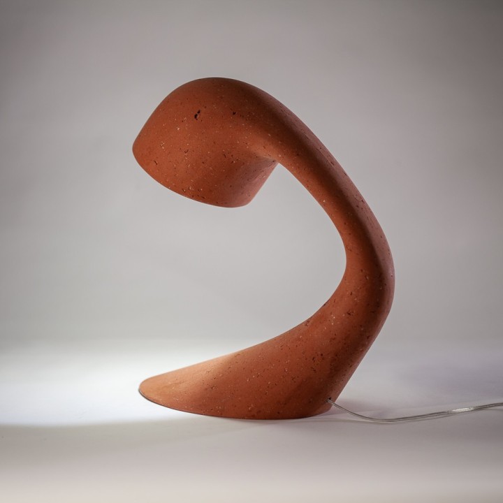 Invider Mom, desk lamp in recycled paper | Henri Dejeant