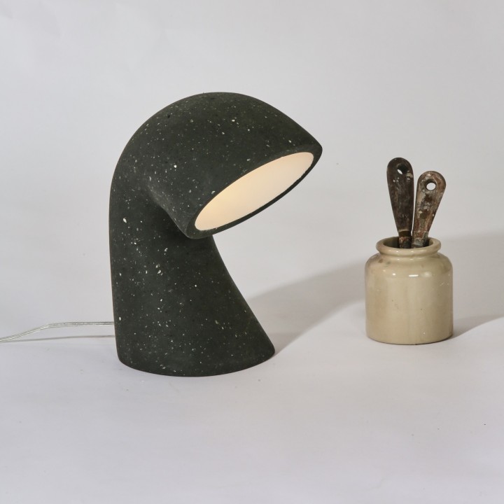 Invider Bro, table lamp in recycled paper | Henri Dejeant